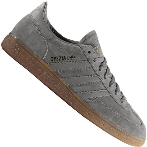 adidas grau dreiecke schuh|Graue Sneaker .